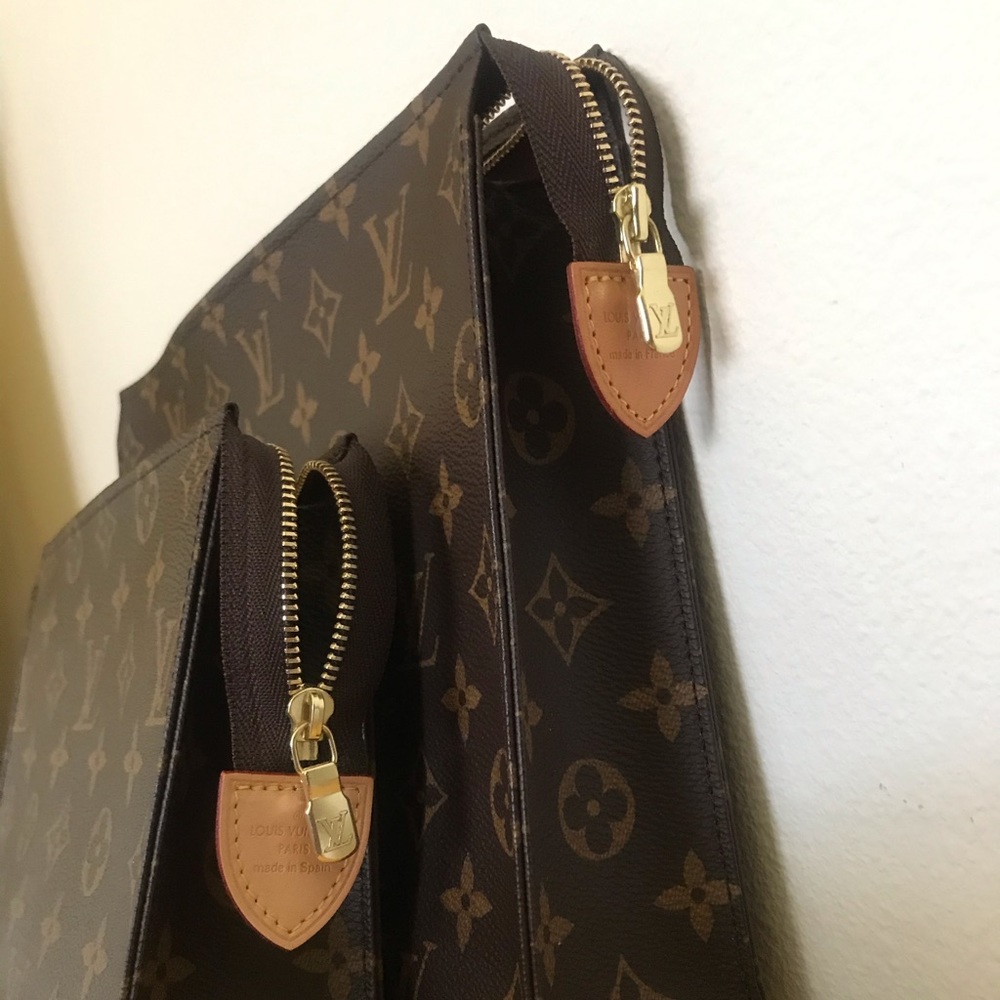 Louis Vuitton Monogram Toiletry 19 - Picture 12 of 12